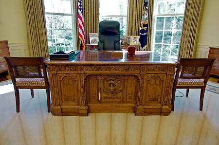 resolute-desk-235xp92.jpg