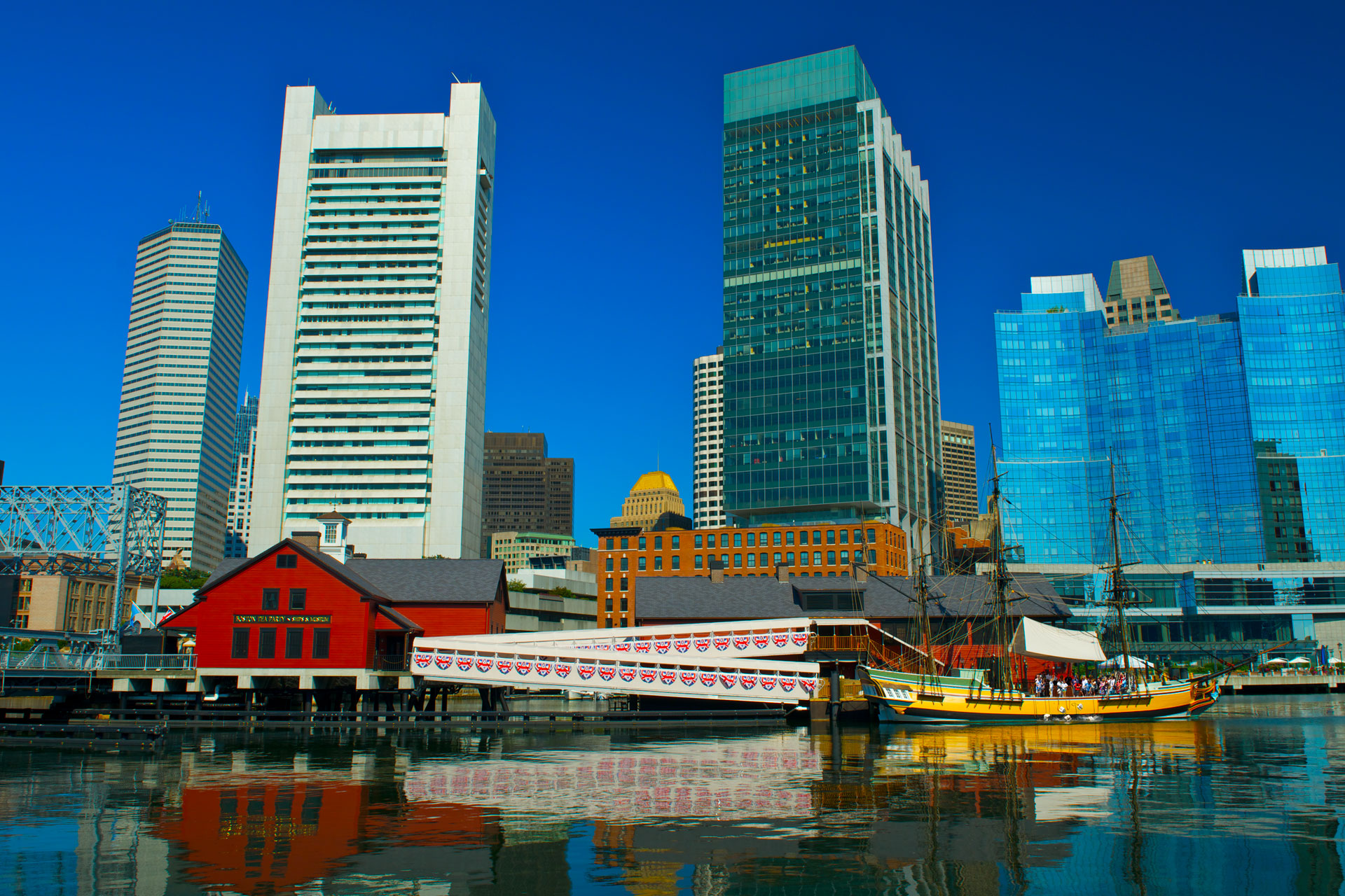 www.bostonteapartyship.com