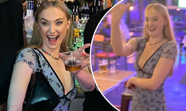 www.dailymail.co.uk