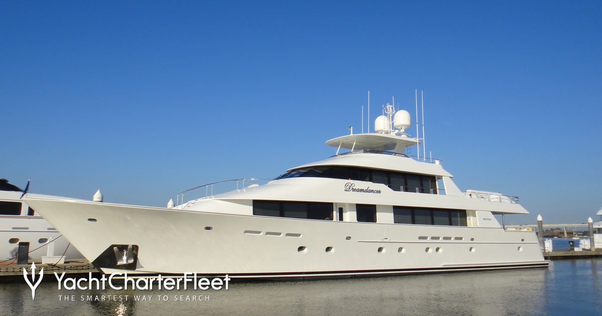 www.yachtcharterfleet.com