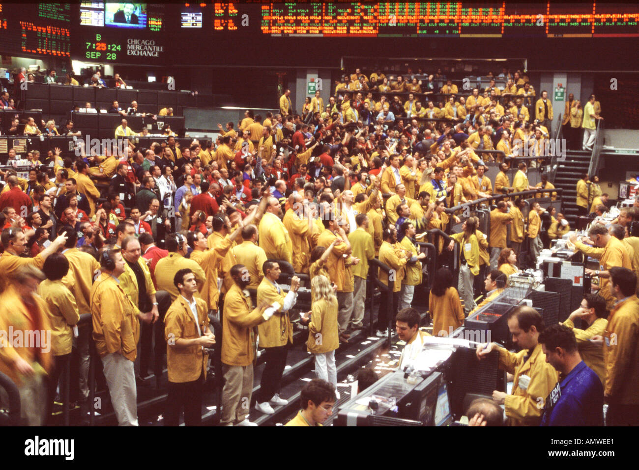 the-eurodollar-pit-in-the-chicago-mercantile-exchange-AMWEE1.jpg