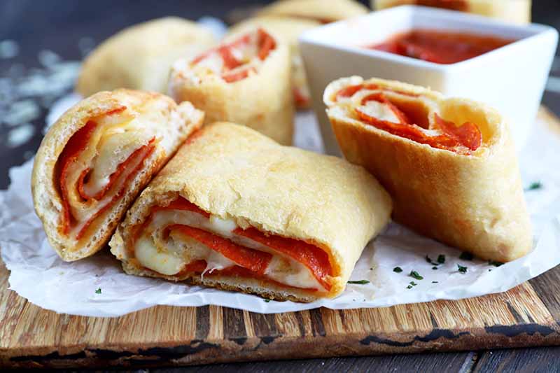 Easy-30-Minute-Pepperoni-Bread.jpg