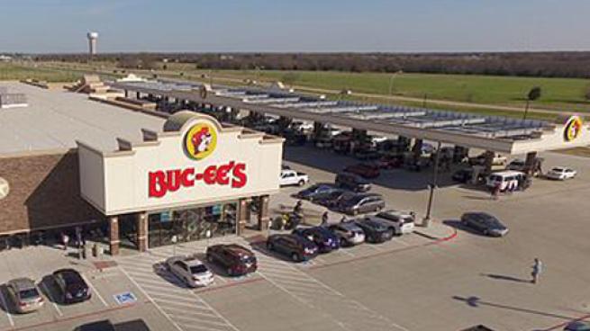 Buc-ee%27s%20Exterior%20Lg_120517_0.jpg