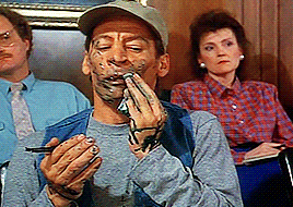 tumblr_nhpyu2ryEb1u7ojs5o9_400.gifv