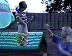 tumblr_n0vmwjPVcL1qbl2f1o1_250.gif