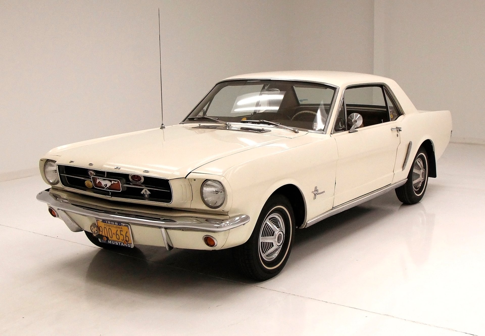 1965-ford-mustang-coupe