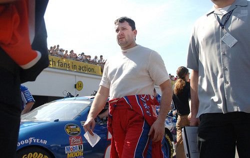 596fat-ass-smokeless-tony-stewart.jpg