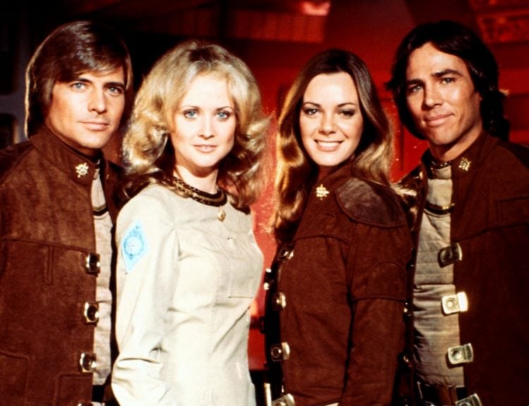 Retro-seventies-Battlestar-Galactica-cast-750x577.jpg