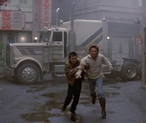 jack-burton-has-to-abandon-his-truck-leaving-it-in-the-hands-of-the-evil-david-lo-pan.jpg