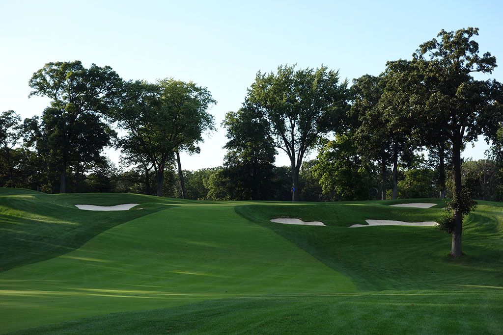 Medinah-(No.-3)-16th-fairway.jpg