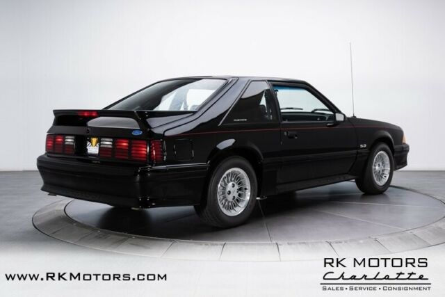 1990-ford-mustang-gt-black-hatchback-50-liter-v8-4-speed-automatic-2.jpg